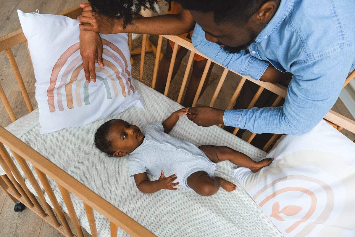 Les essentiels des soins pour un nouveau-né et les mesures de sécurité à adopter