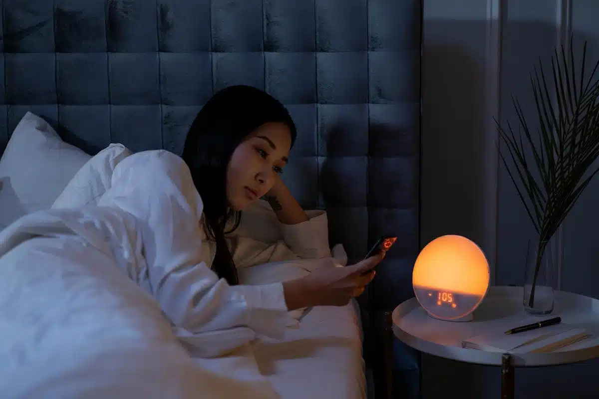 Comprendre les troubles du sommeil : leurs causes, leurs conséquences et les solutions