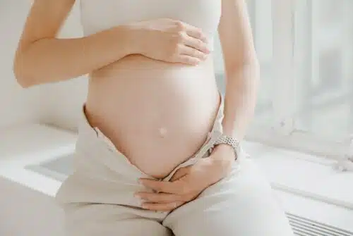 Préserver la santé pendant la grossesse : les mesures pour prévenir les infections