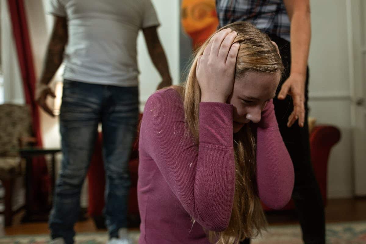 Exposition aux toxines durant la grossesse : risques et mesures de précaution indispensables
