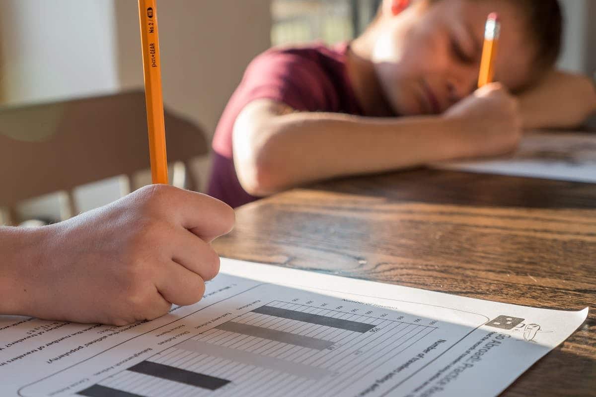 Brûler des calories efficacement à la maison : Guide pratique et astuces