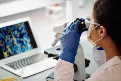 Découvrez les avancées récentes dans le traitement des divers types de cancer